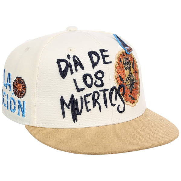 Modelo Dia De Los Muertos Fitted 'Viva La Tradicion'